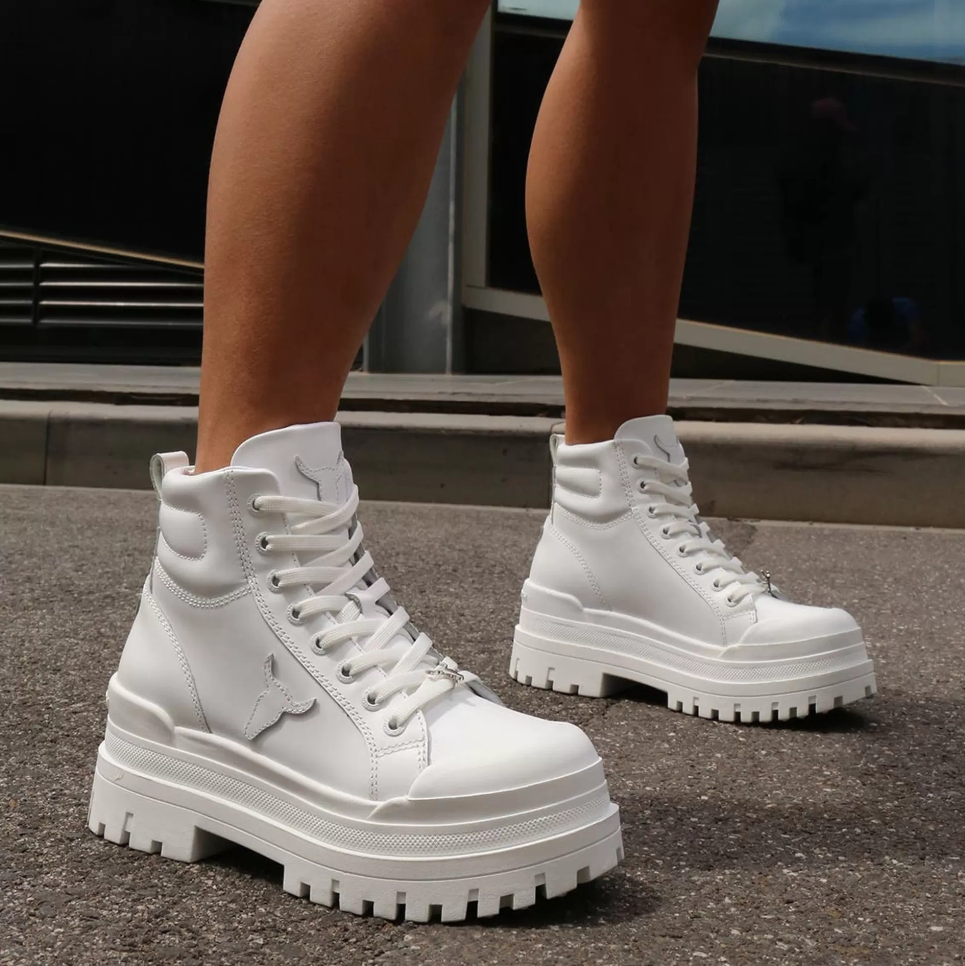 Woman Windsor Smith Sneakers*Disaster Boot